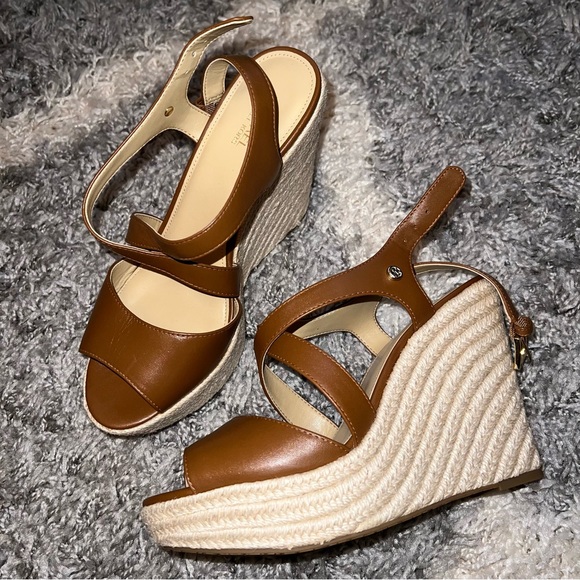 Michael Kors Platform - Picture 11 of 11